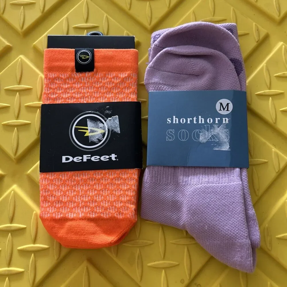 Terignota Shorthorn Trail (1 Pair) & Defeet (1 Pair) Athletic Sock Bundle
